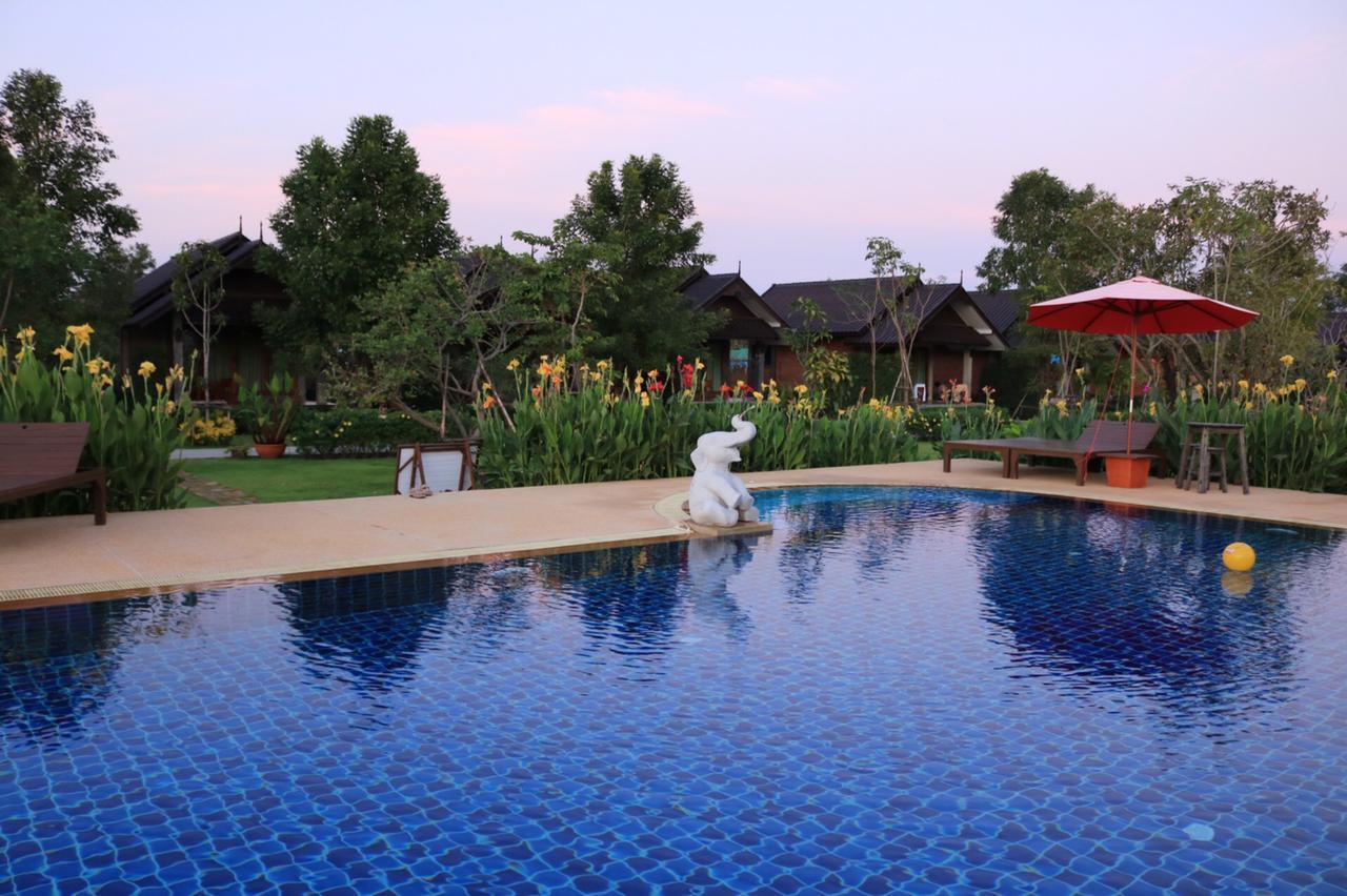 Sawasdee Sukhothai Resort Exterior photo