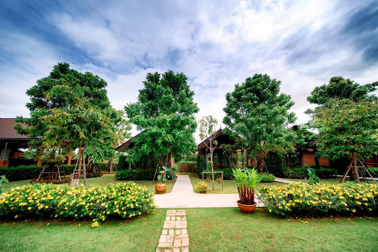 Sawasdee Sukhothai Resort Exterior photo