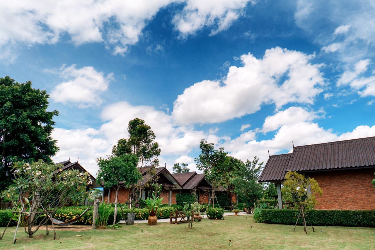 Sawasdee Sukhothai Resort Exterior photo